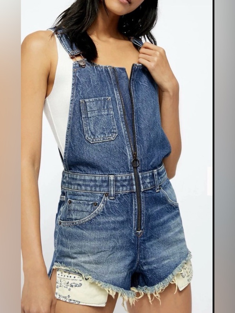 Free people We The Free Blue Denim Zip-Front Short Overalls size 6